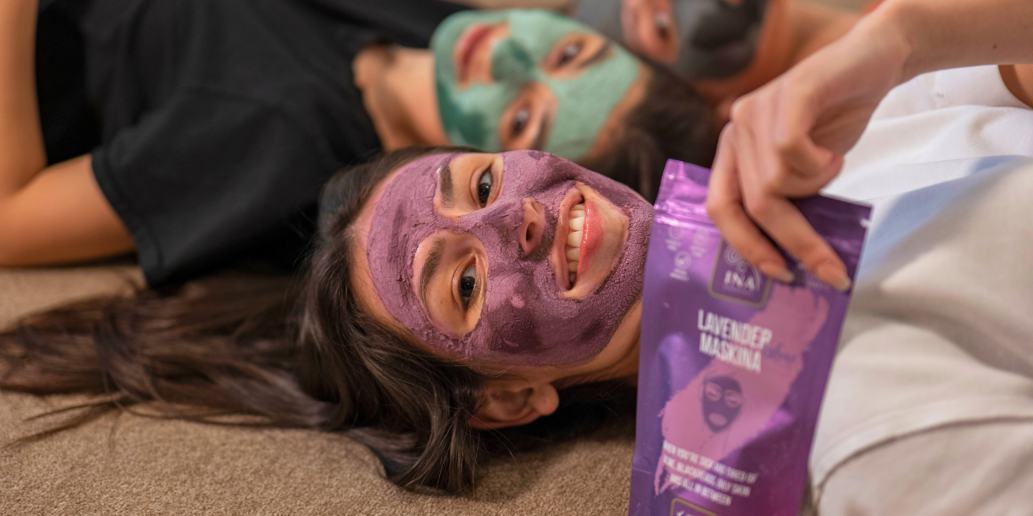 Domácí přírodní péče proti akné - čištění, peeling a maska