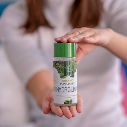 Organická voda z Máty peprné - Hydrolina pro napnutou pleť a Matný efekt